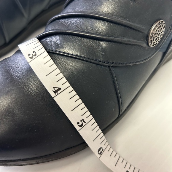 💙”Clark’s” Women’s Navy Leather Comfort Shoes💙 - Picture 15 of 16